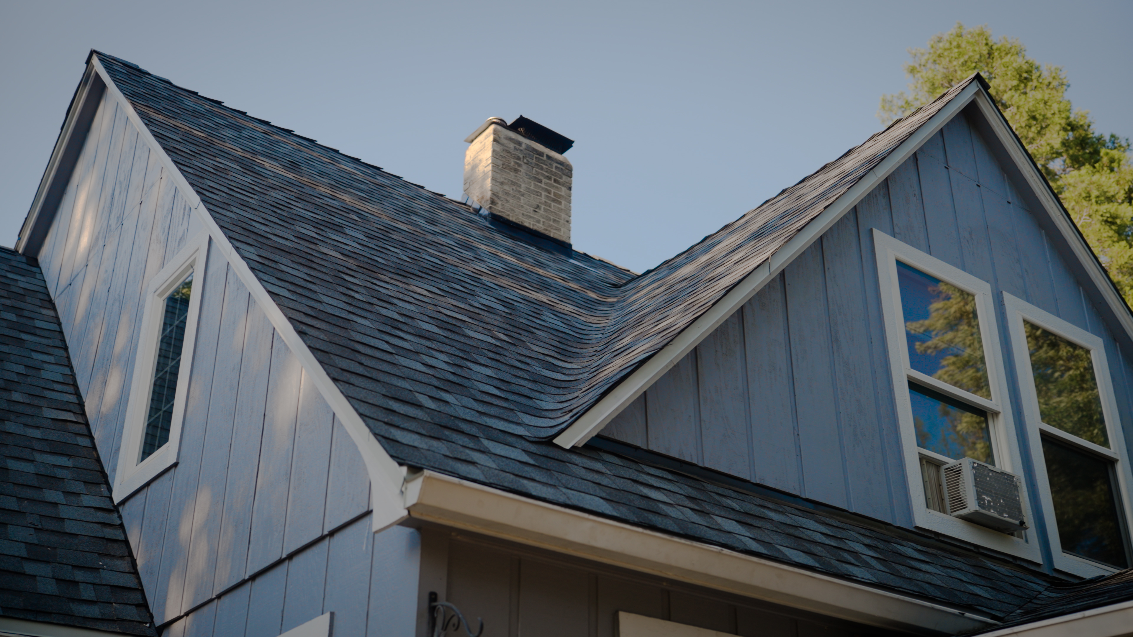 Completed commercial siding project